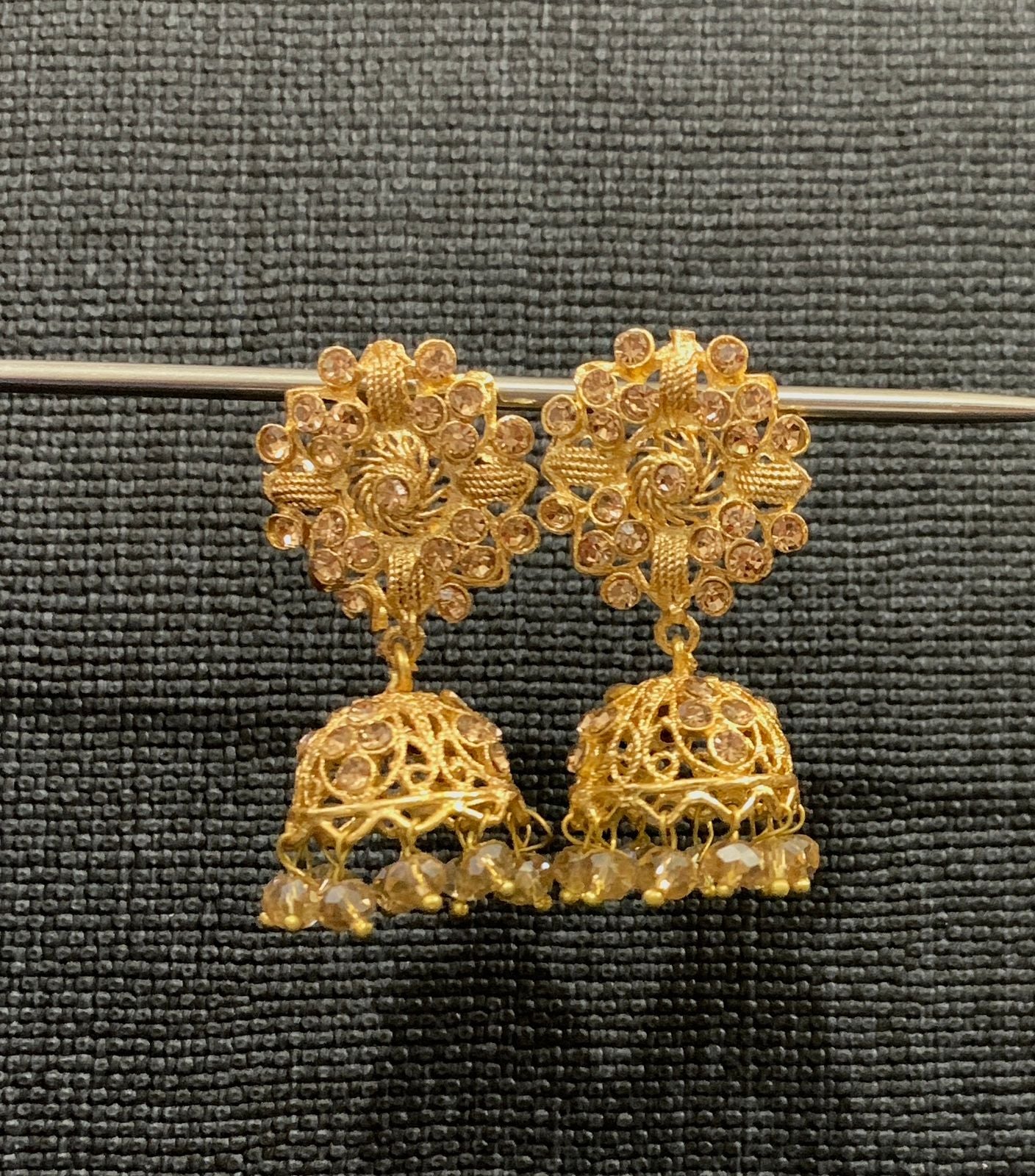 JHUMKI