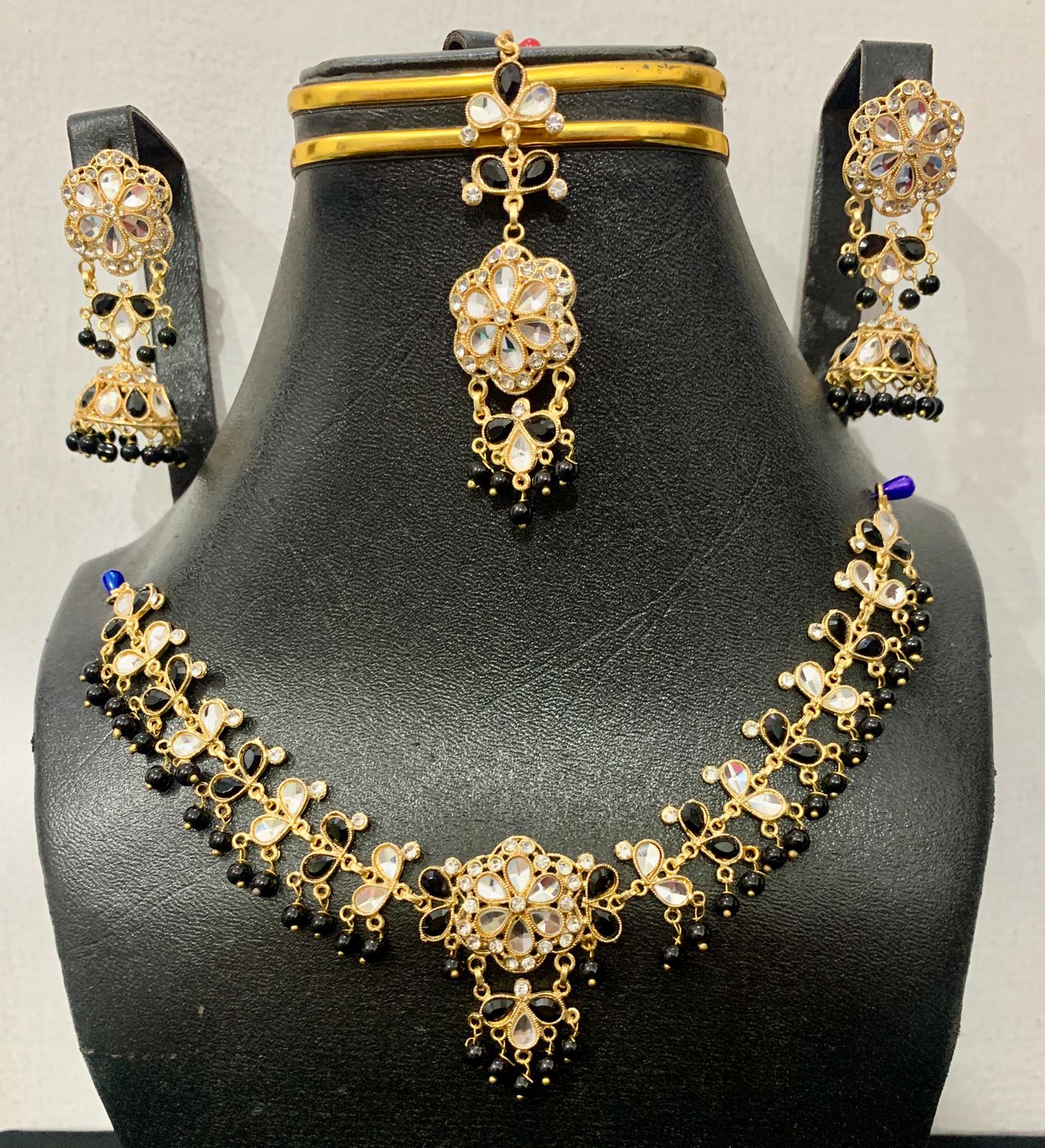 PALI SET